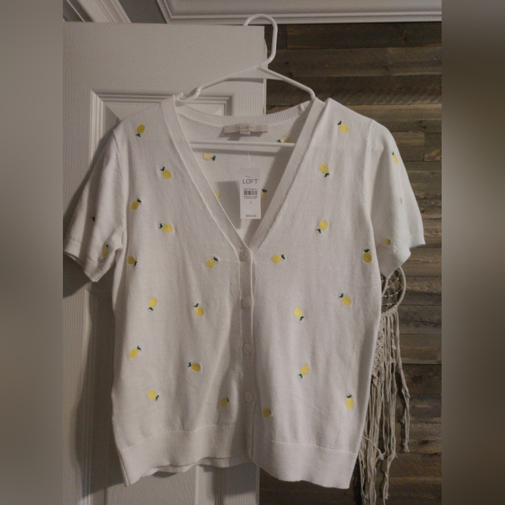 Lemon sweater
